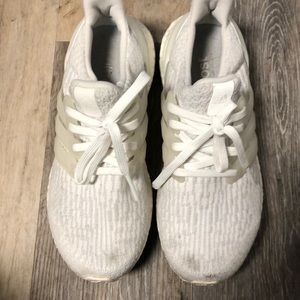 White Light Grey Adidas Ultra Boost Size 6